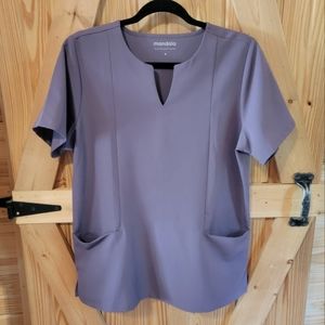 Madela scrub top